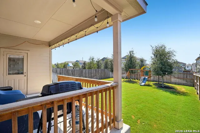 1242 Yellow Warbler San Antonio, TX 78253
