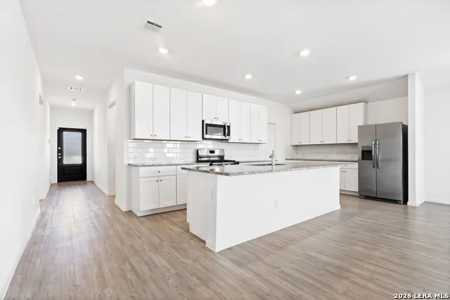 2460 VESPER BND New Braunfels, TX 78130