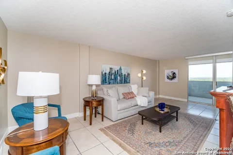 7039 SAN PEDRO AVE Unit 912
