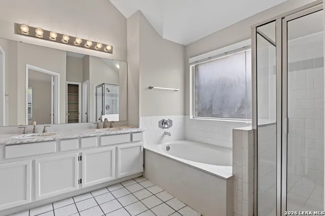 6635 SHADY BEND DR San Antonio, TX 78256