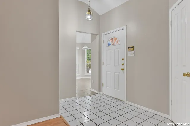 6635 SHADY BEND DR San Antonio, TX 78256