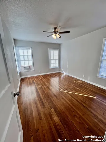 734 DONALDSON AVE Unit B San Antonio, TX 78201