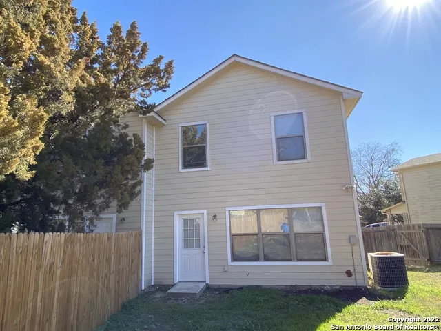 8017 Santa Catalina San Antonio, TX 78250