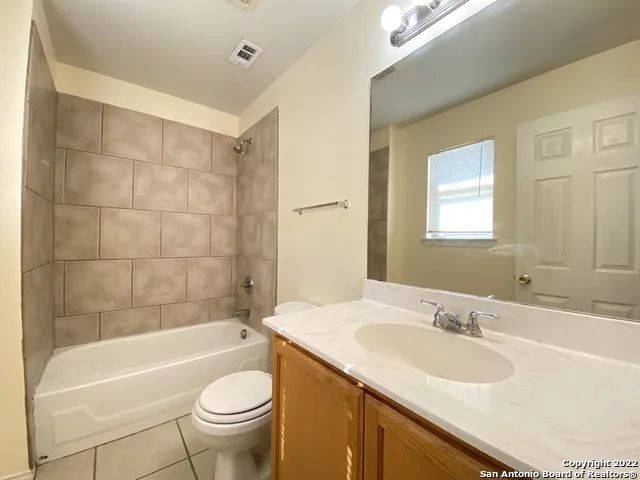 8017 Santa Catalina San Antonio, TX 78250