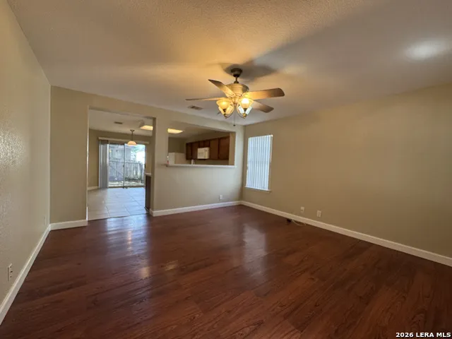 861 Barrel Pt San Antonio, TX 78251