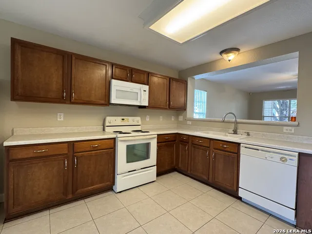 861 Barrel Pt San Antonio, TX 78251