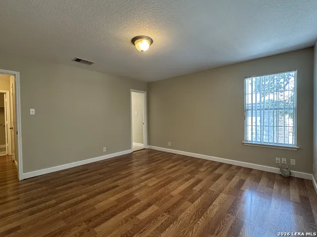 861 Barrel Pt San Antonio, TX 78251