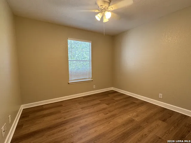 861 Barrel Pt San Antonio, TX 78251