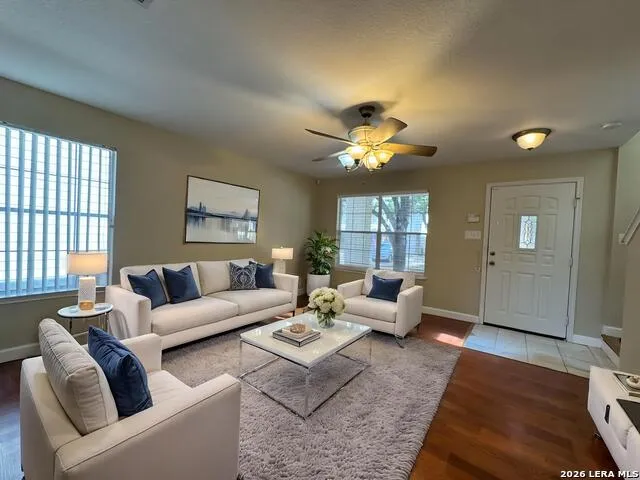 861 Barrel Pt San Antonio, TX 78251