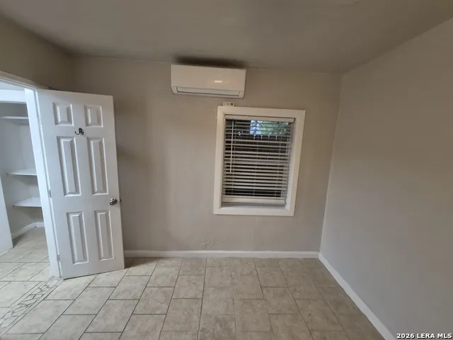 115 CALDWELL ST Unit 4 San Antonio, TX 78223