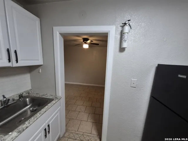 115 CALDWELL ST Unit 4 San Antonio, TX 78223