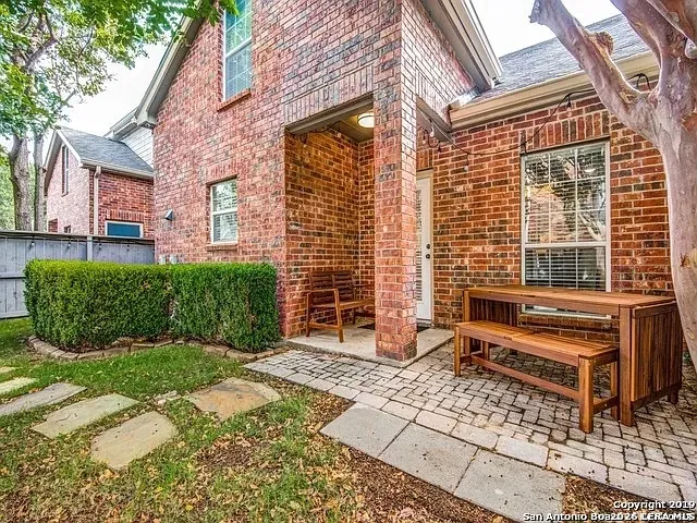 30 Chapel Hill San Antonio, TX 78240