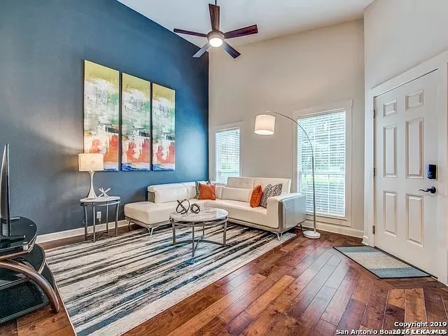30 Chapel Hill San Antonio, TX 78240