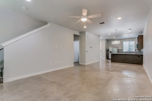 330 Clay Unit 24 San Antonio, TX 78204