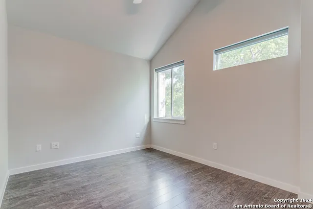 330 Clay Unit 24 San Antonio, TX 78204