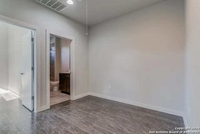 330 Clay Unit 24 San Antonio, TX 78204