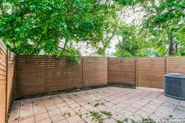330 Clay Unit 24 San Antonio, TX 78204