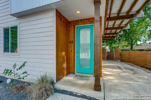 330 Clay Unit 24 San Antonio, TX 78204