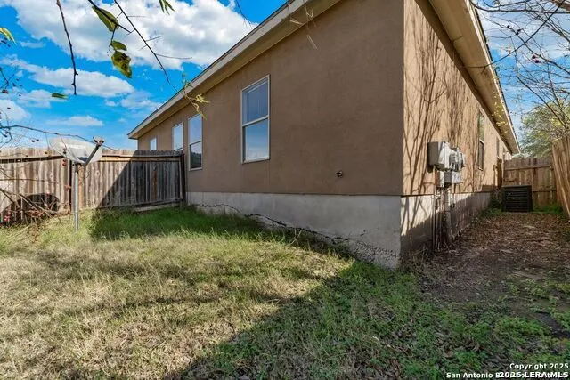 7379 Longing Trail Unit 1 San Antonio, TX 78244