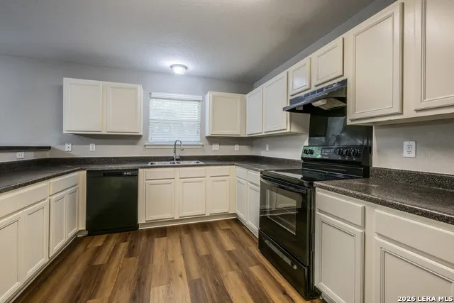 4210 Wensledale Dr Schertz, TX 78108