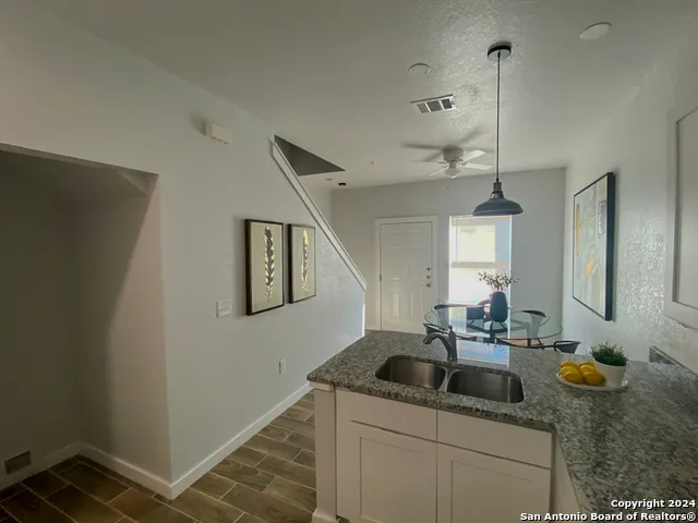 143 LUCAS ST Unit 201 San Antonio, TX 78209
