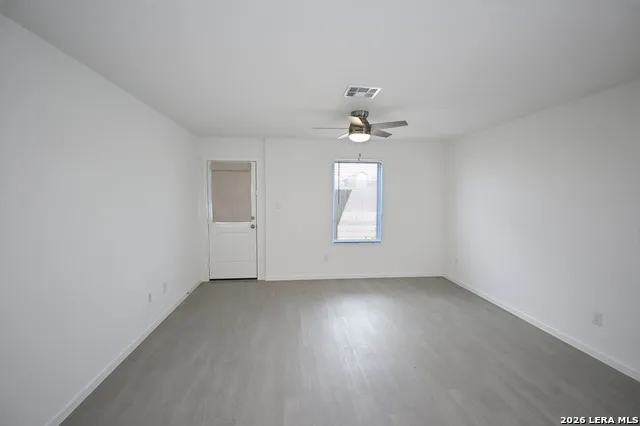 4949 WINECUP CV Converse, TX 78109