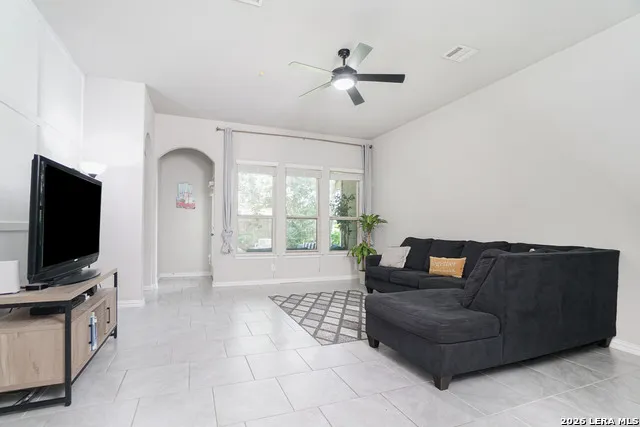 10309 Hoot Owl Schertz, TX 78154