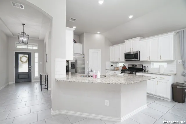10309 Hoot Owl Schertz, TX 78154