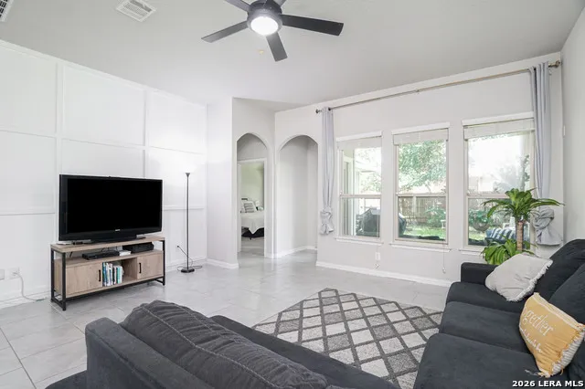 10309 Hoot Owl Schertz, TX 78154