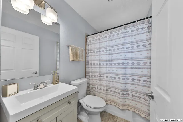 2006 HAYS ST San Antonio, TX 78202