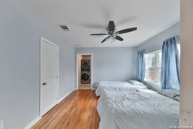 2006 HAYS ST San Antonio, TX 78202