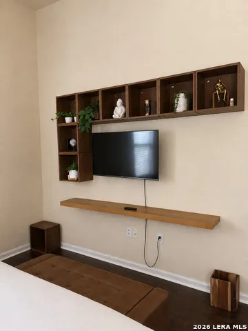 6160 Eckhert Unit 804 San Antonio, TX 78240