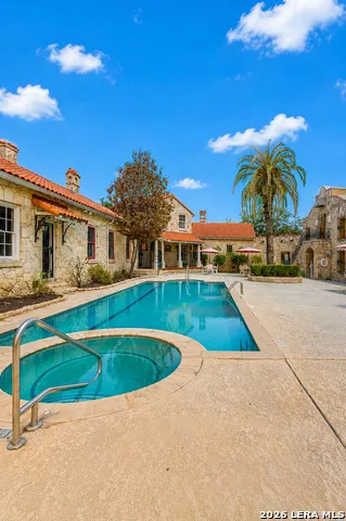 6160 Eckhert Unit 804 San Antonio, TX 78240
