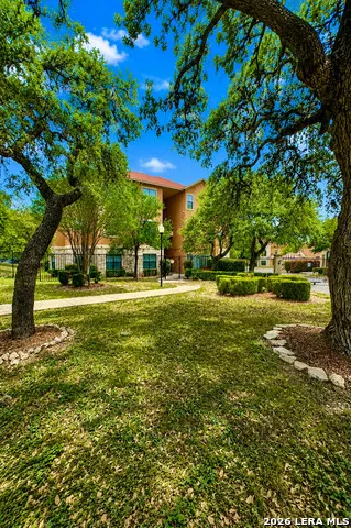 6160 Eckhert Unit 804 San Antonio, TX 78240