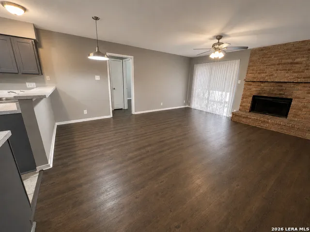 4704 Oakfield Way San Antonio, TX 78250