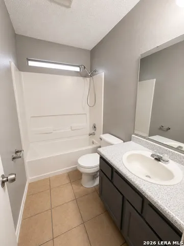 4704 Oakfield Way San Antonio, TX 78250