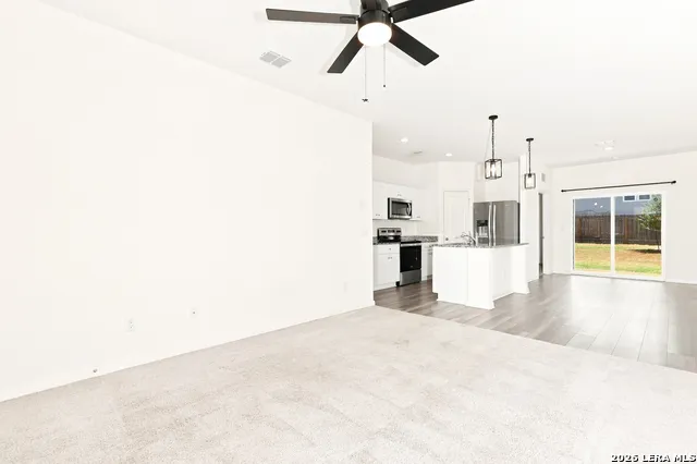 7406 Burrowing Cobra San Antonio, TX 78253