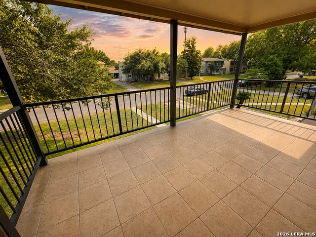463 BRYN MAWR DR San Antonio, TX 78209