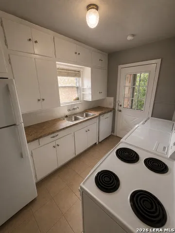 463 BRYN MAWR DR San Antonio, TX 78209
