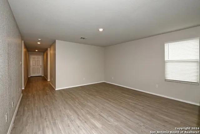 7927 DOVERS DEN San Antonio, TX 78253