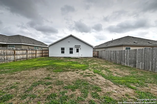 7927 DOVERS DEN San Antonio, TX 78253