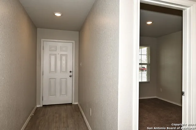 7927 DOVERS DEN San Antonio, TX 78253