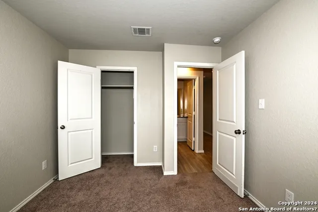 7927 DOVERS DEN San Antonio, TX 78253