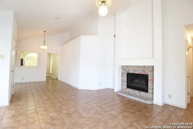 5887 SPRING CABIN San Antonio, TX 78247
