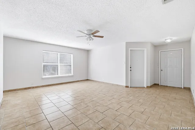 9039 Koenig San Antonio, TX 78251