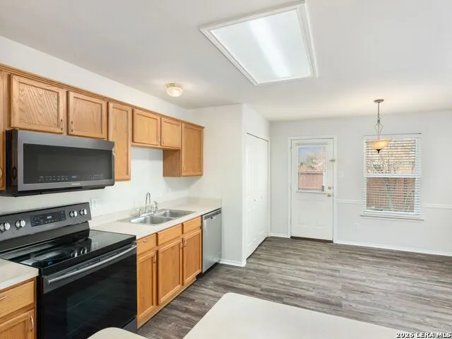 4307 CAMFIELD San Antonio, TX 78251