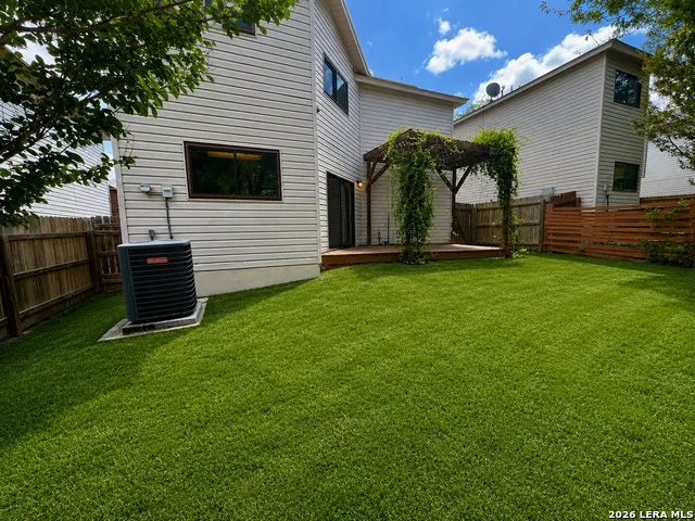 47 Latrobe Post San Antonio, TX 78240