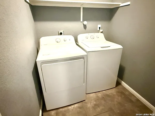 7243 Hardesty San Antonio, TX 78250