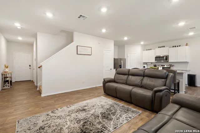 20523 LORENA XING San Antonio, TX 78264