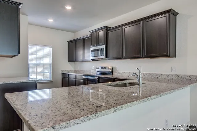 10818 Monterey Pike Converse, TX 78109